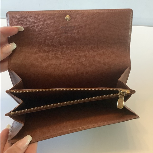 Authentic LV Sarah long wallet - Picture 8 of 10